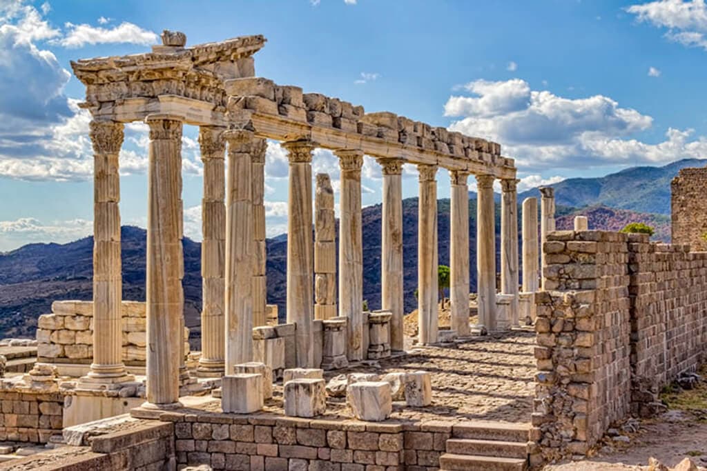 Günübirlik Bergama Antik Kenti & Papatya Festivali Turu