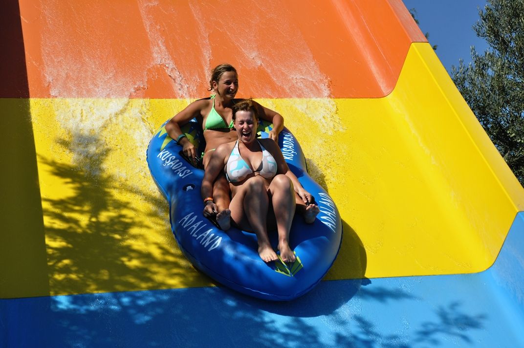 Kuşadası Adaland Aquapark Servis